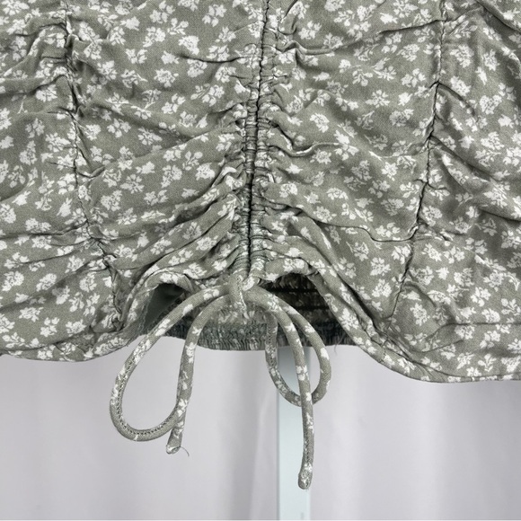 Japna Medium Ciottagecore Smocked Floral Retro Ruched Crop Top Olive Green - Picture 3 of 7